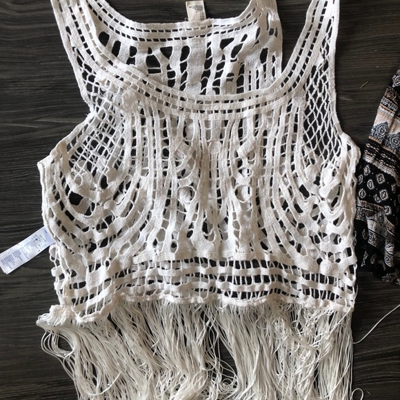 Tops - Picture 5 of 9